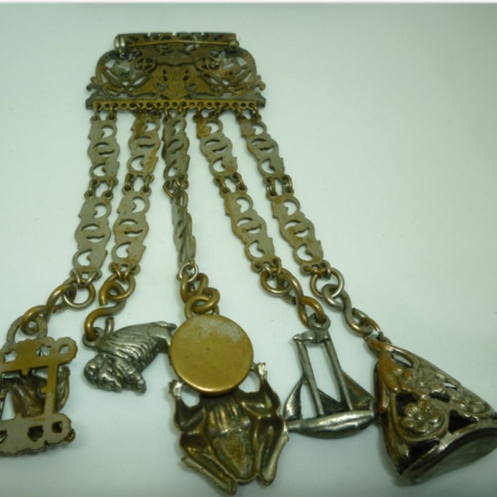 UNIQUE VINTAGE ANTIQUE LEO GLASS CREST CHATELAINE BRONZE PIN BROOCH CHARMS - Picture 8 of 9